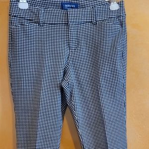"Old Navy" Houndstooth Pixie pants. size 2